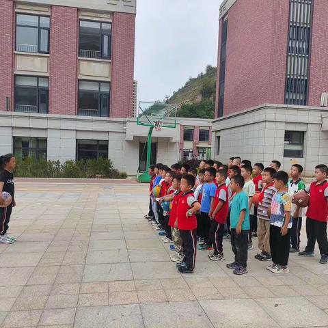 篮球1——三年级 延安宝塔小学篮球社团11月份剪影