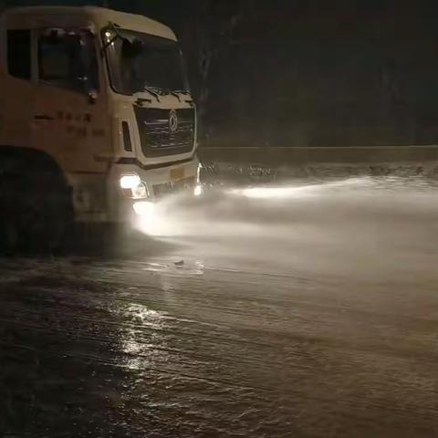 藁城区公路管理站除雪保畅在行动