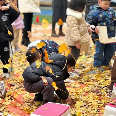 幼见落叶·勾勒童真———恩贝斯森林幼稚园托小班落叶活动