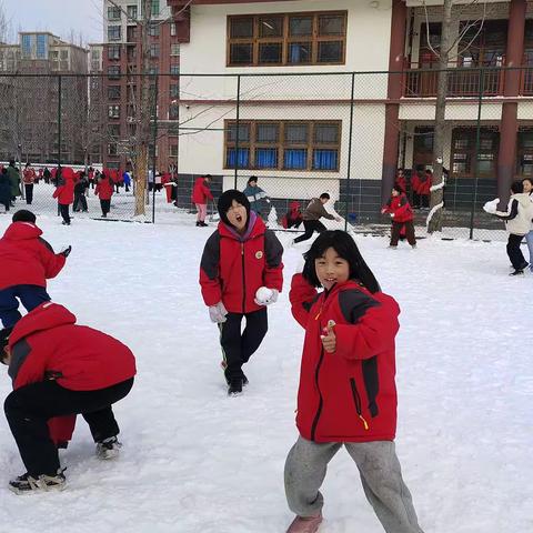 希望你的记忆里，有这么一个快乐且浪漫的童年