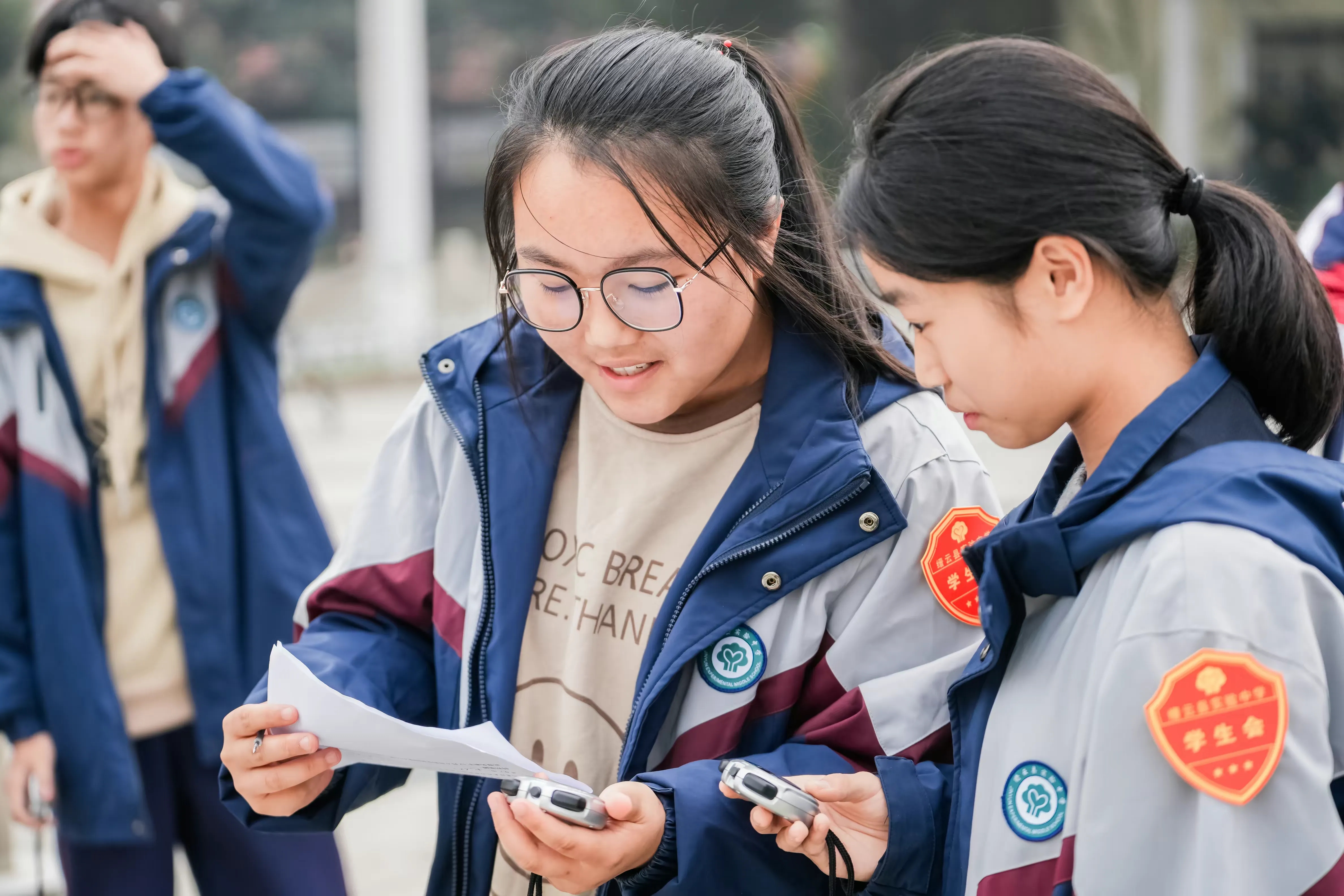 简篇-实验中学七八年级学生自行车慢骑比赛