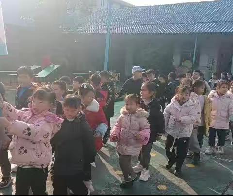 下渔口天乐幼儿园冬季运动会一一一一