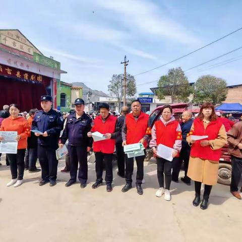 普法“赶”庙会，法治“润”民心