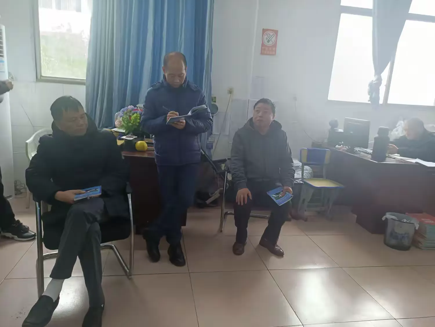 简篇-展地理课堂风采,促教育教研之风——记地理组王轶华老师公开课