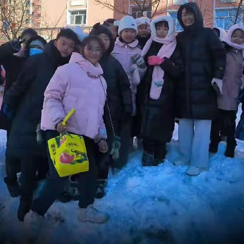 鸡西市跃进小学“相约冰雪，筑梦鸡西”冰雪活动