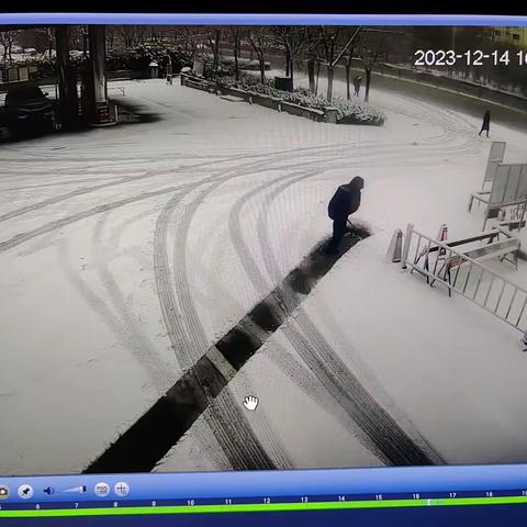 大雪来袭有我在-齐上阵 保安全 展服务