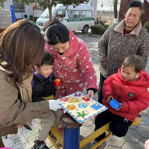 “家庭养育照护小组活动” 助力0-3岁宝宝健康成长