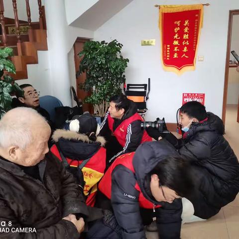 启民义工爱心捐赠暖人心,养老院内显温情爱心捐助情意重