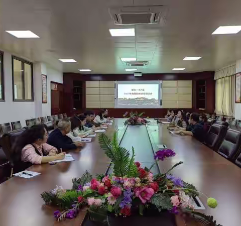 五彩阳光润于心，蓄德赋能促于行——2023年秋期阳光德育团队工作总结