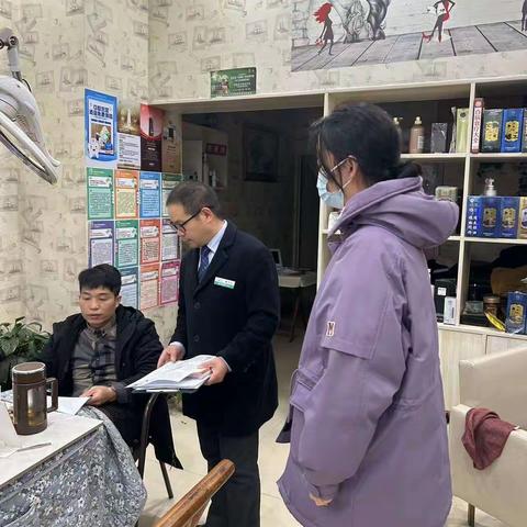 走入商户，欧江岔支行开展“整治不拒收人民币”宣传活动