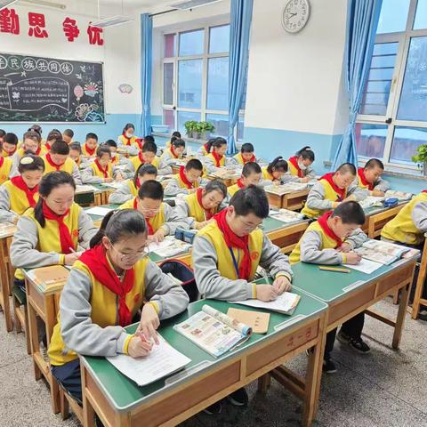 笔下生辉，“英”你而美——乌鲁木齐市第三小学教育集团英语“妙笔生花”书画比赛