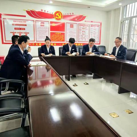 工行乌拉山支行党支部书记张榕茜宣讲第二批主题教育党课