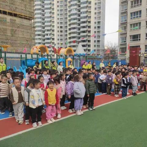 市政小区幼儿园蓝星园---应急疏散安全演练活动