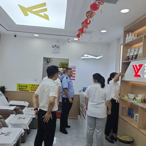 【北关派出所主防1551简报】北关派出所民警开展对辖区内沿街商铺进行了走访