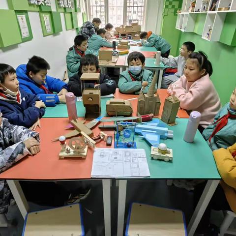 【碑林教育】大学南路小学分校 “小爱迪生”科技小制作社团 风采展示