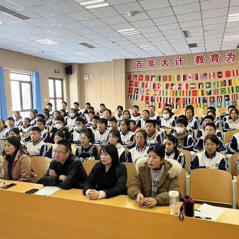 风雨不辍二十载，锦绣华章显真情——平度市实验中学八年级举行“实验，您好”演讲比赛