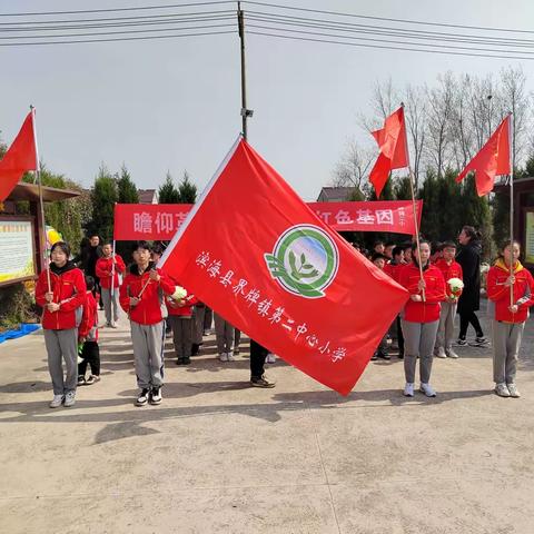 瞻仰革命烈士 传承红色基因——界牌镇第二中心小学师生开展祭奠革命烈士活动