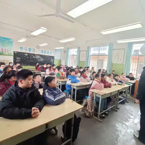 许昌市健康路小学六(2)班家长进课堂之我的情绪我做主