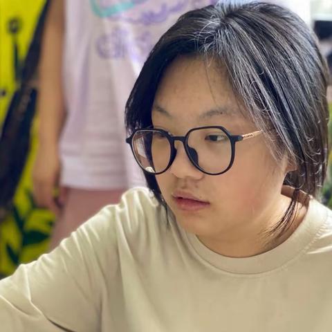【黄红蓝美育-许廉键老师】田心校区—美院预科班—言张钰青