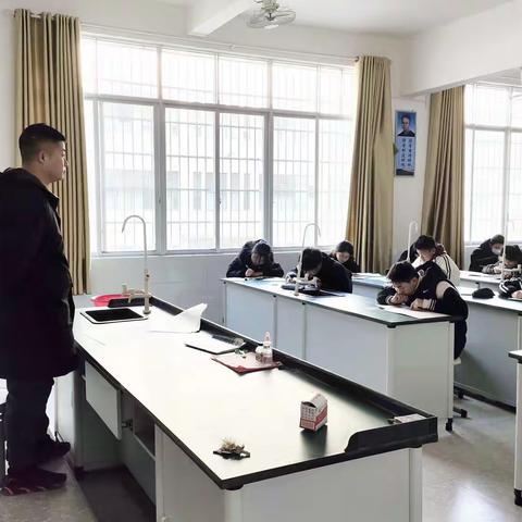 少年执笔展锋芒，化学之路启征程