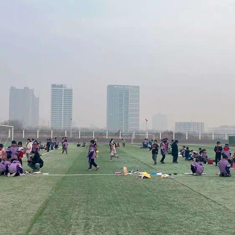 萌娃来当家 淘宝乐趣多—景丰中小学二年级“庆元旦·迎新年”旧物市场活动