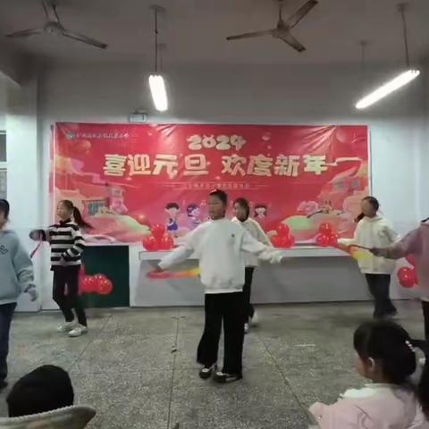 江左镇王庄小学“喜迎元旦，欢度新年”文艺汇演