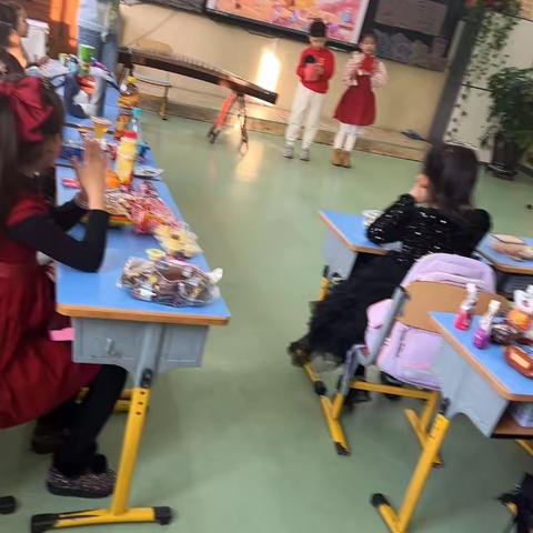 山南小学二年5班《童心筑梦  快乐童年》元旦联欢会