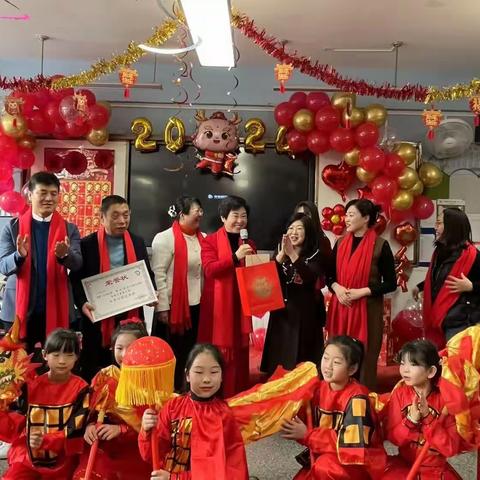 “我是中国娃，过好中国节”——新建路小学三年五班元旦庆祝活动暨第二届校园民俗节