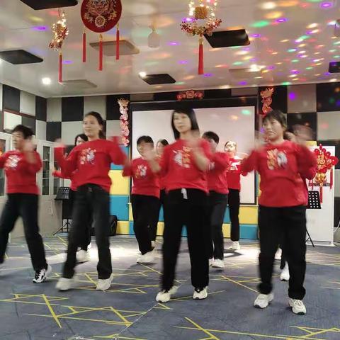 昂首迎新岁 阔步踏征程       七岭店小学举办2024庆元旦活动