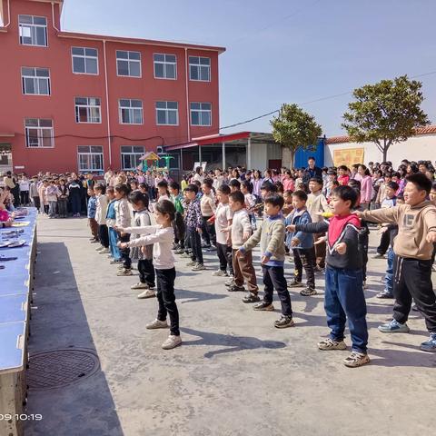 “拳拳少年 虎虎生威”   “唱响国歌 爱国有我” 古庄店镇兴德学校武术操比赛暨国歌大合唱比赛