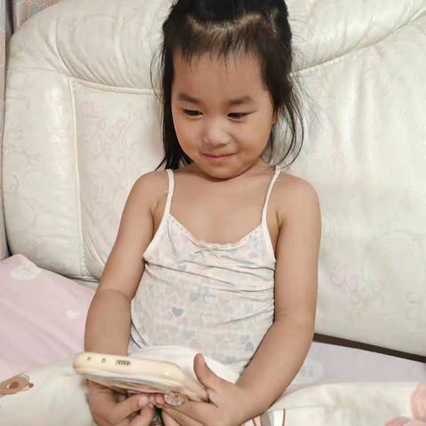 科区第一幼儿园中四班“家庭教育百日谈”