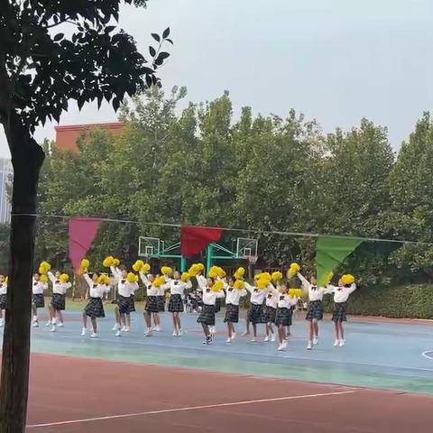 【校园动态】乘亚运之风 健强国之体——潍坊日向友好学校二年级十班2023年秋季运动会纪实