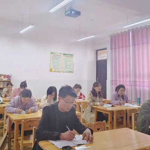 国培计划搭平台 研课磨课共成长——国培计划自主选学项目小学语文二坊大单元教学三稿磨课活动纪实