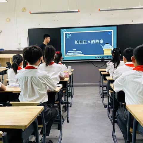 开学重逢日，与豚豚相约                      ——长春街小学守护江豚开学第一课