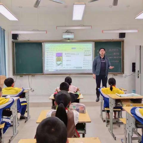 关注安全，践行安全，保障安全——五指山市水满中心学校第九周主题班会简报