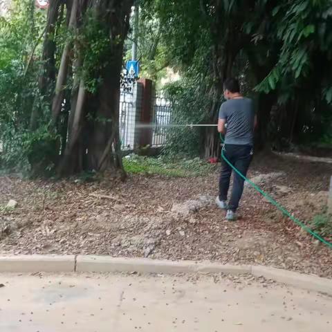 金山工业园区开展“除四害、护家园”爱国卫生运动