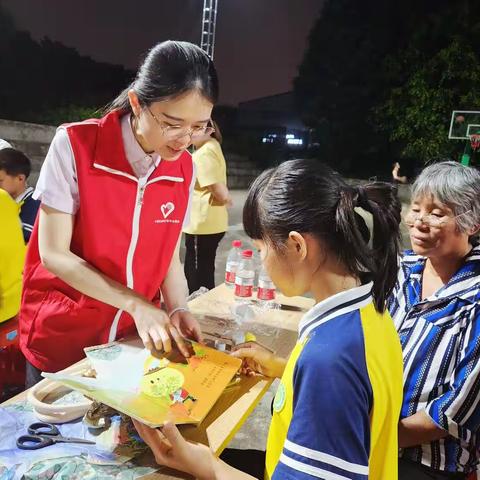 青年在行动  服务暖人心--松岗支行青年志愿者积极参加狮山镇志愿者服务行动