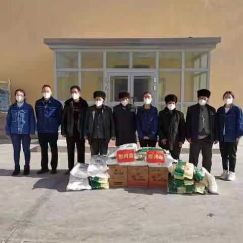 【疆电银龄】国网和田供电公司节前走访慰问退休老同志