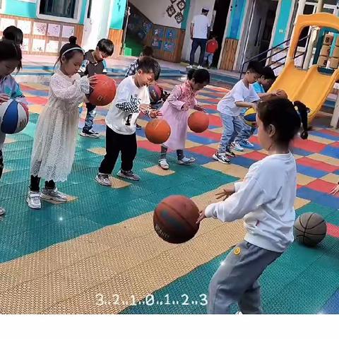 小博士幼儿园学前三班第十一周精彩瞬间