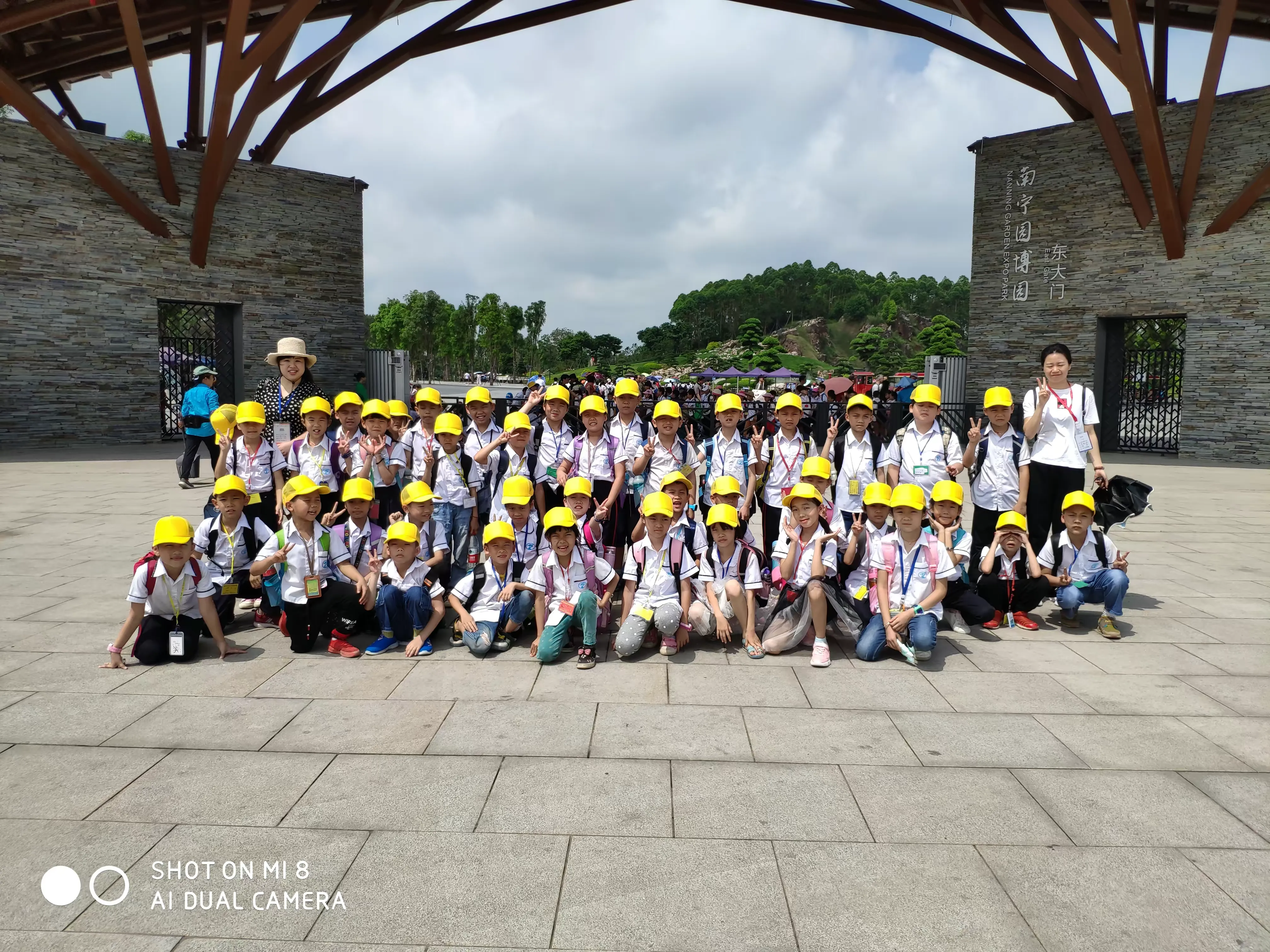 简篇-南宁市西乡塘区龙华学校2025年春季学期招生简章