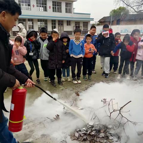 “开展消防演练，筑牢安全防线”——记沙市中山小学消防安全演练活动