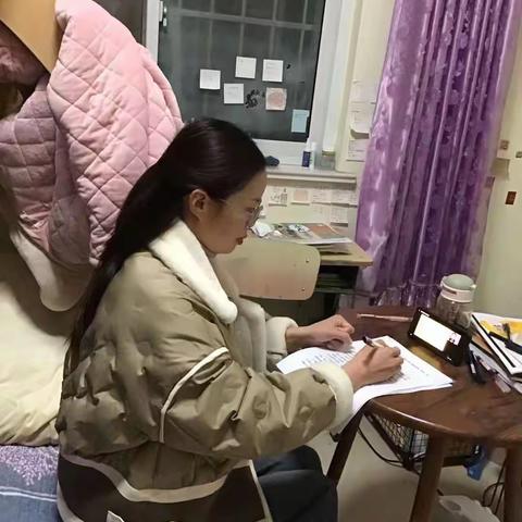 不负荣光与期许，在奋斗中砥砺前行