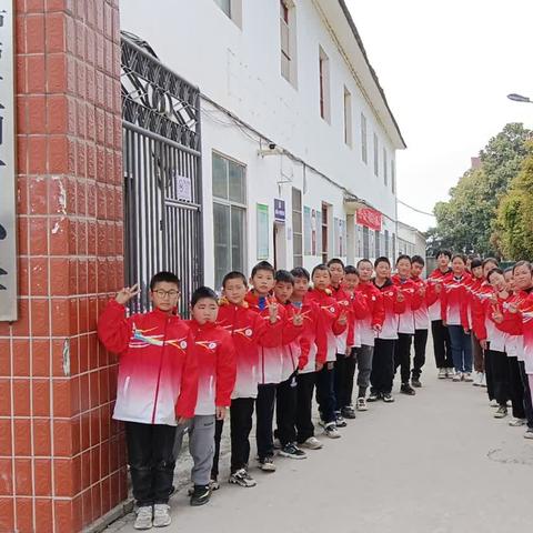 潭垴小学一年级与幼儿园 开始报名啦