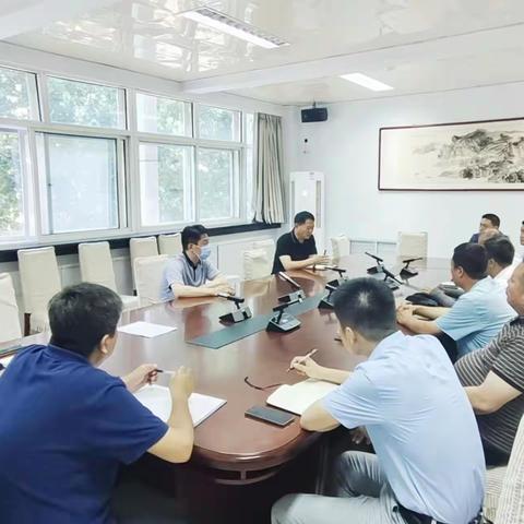 市教育局召开重点信访案件工作调度会