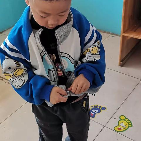 北幼中班自理能力之穿衣服篇