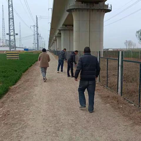 【“三零”创建】李源屯镇：“三强化”开展铁路护路巡查，筑牢安全防线