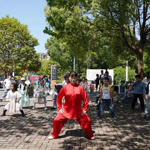 春日絮语传统养生功法公益教学活动