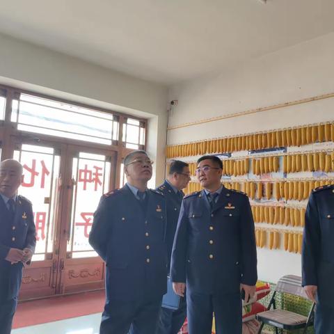 紧盯关键时期 夯实工作成果 ——区市场局深入太平镇加强农资经营场所专项检查