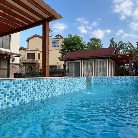 D2902/5房11床/双温泉池/游泳池/超大花园/尽情享受日月星辰户外BBQ