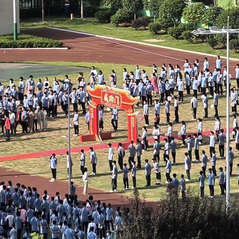 《“绽新蕊 竞芬芳”——武汉一初学苑为初三学子送祝福》活动